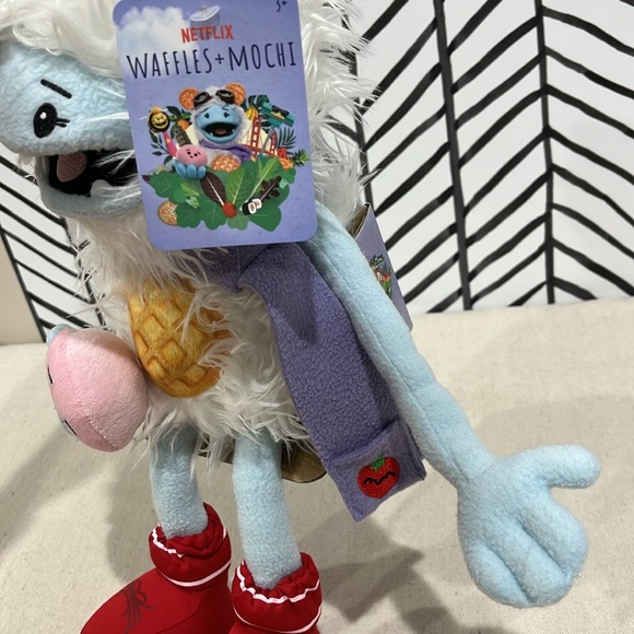 NWT Waffles + Mochi Stuffed Character from Netflix - Picture 11 of 11